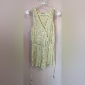 American Eagle Women’s Tied Mini Cream Romper